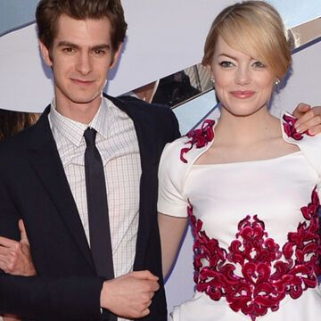 Bei den Dreharbeiten zu "Spider Man" hat es gefunkt, nun promoten Hauptdarsteller Andrew Garfield und seine Freundin Emma Stone den neuen Hollywood-Streifen - und machen auch auf dem Roten Teppich in Los Angeles eine richtig gute Figur