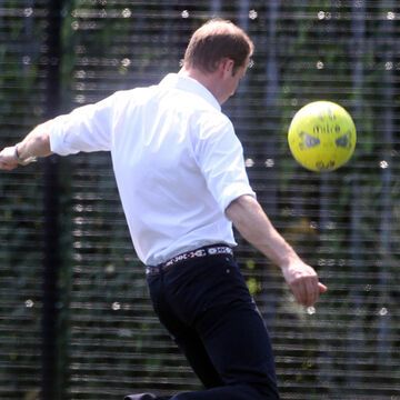 Prinz William ist nicht nur ein großer Fußball-Fan - sondern kann auch selbst gut Tore schießen