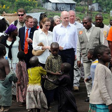 Angelina Jolie ist auf Mission die Welt ein bisschen besser zu machen.
