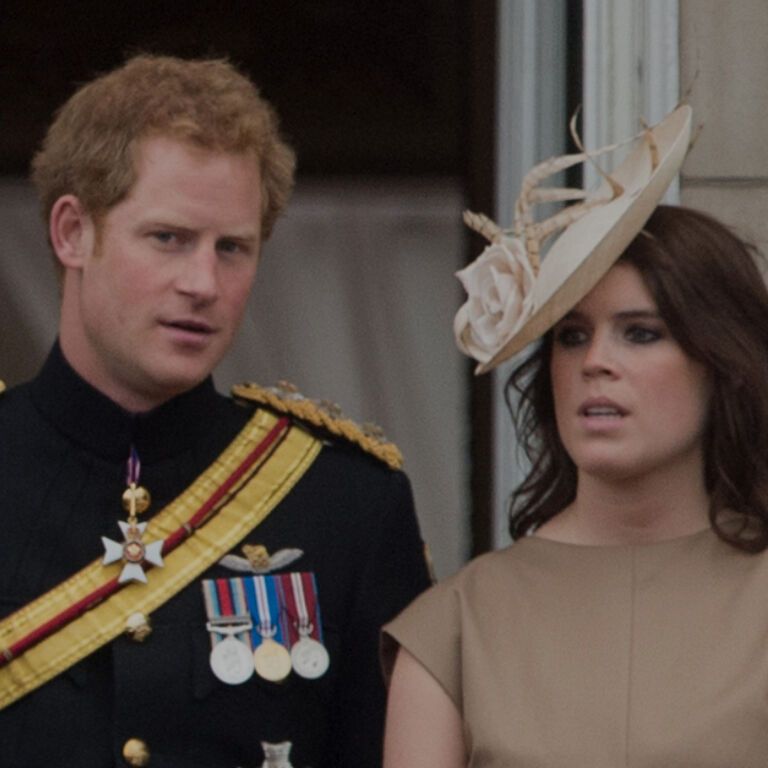 Prinz Harry und Prinzessin Eugenie auf dem Balkon des Buckingham-Palast-