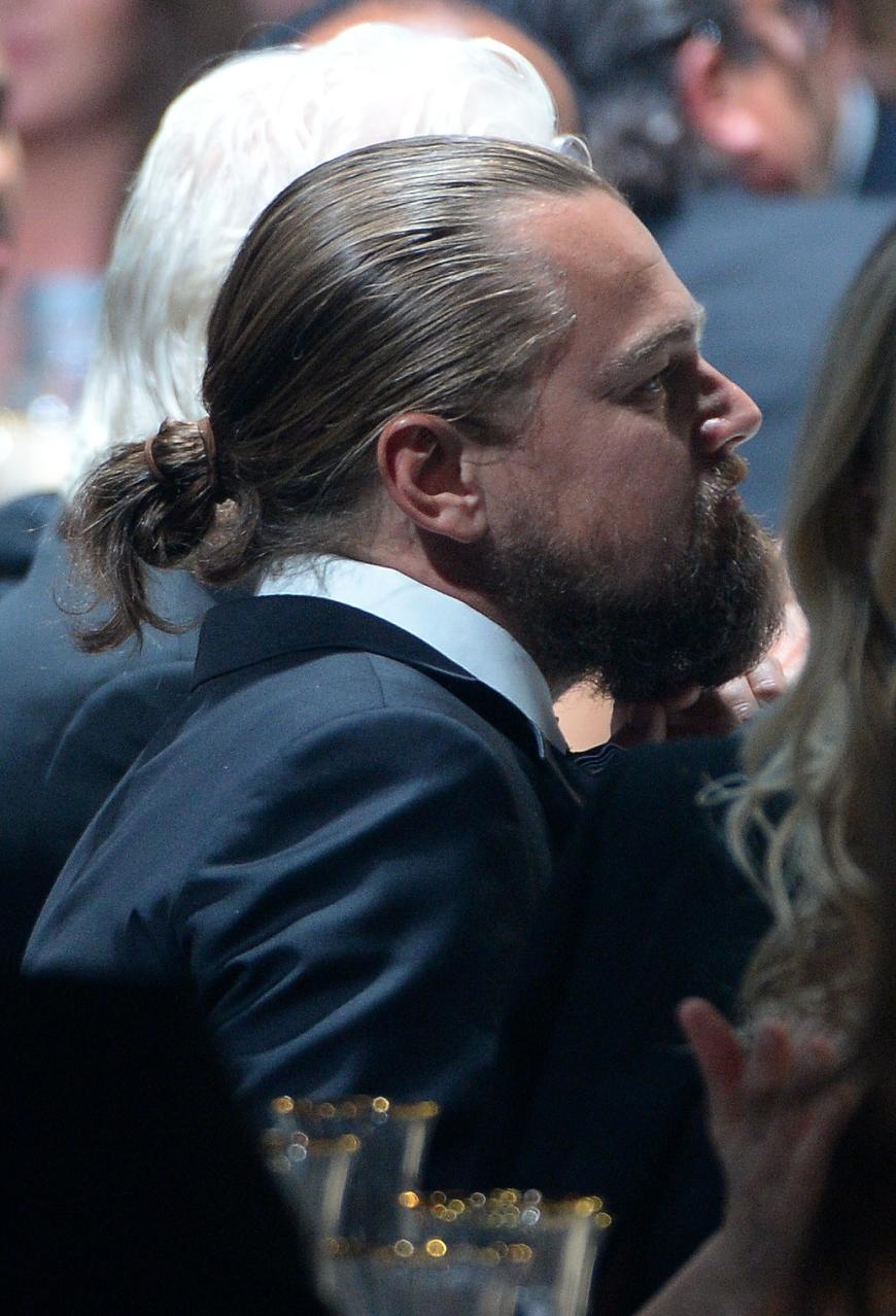 Sondern Auch Sein Frizzeliger Haare Ab Bart Weg Leonardo