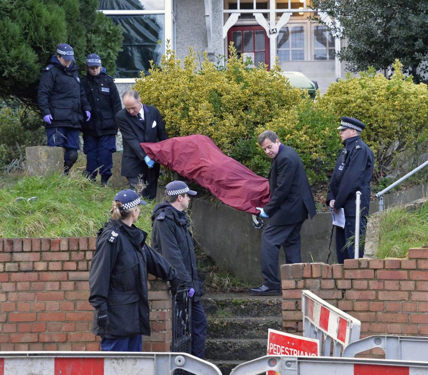 Polizisten Fanden Jetzt Die Leichen Schockiert Traurig