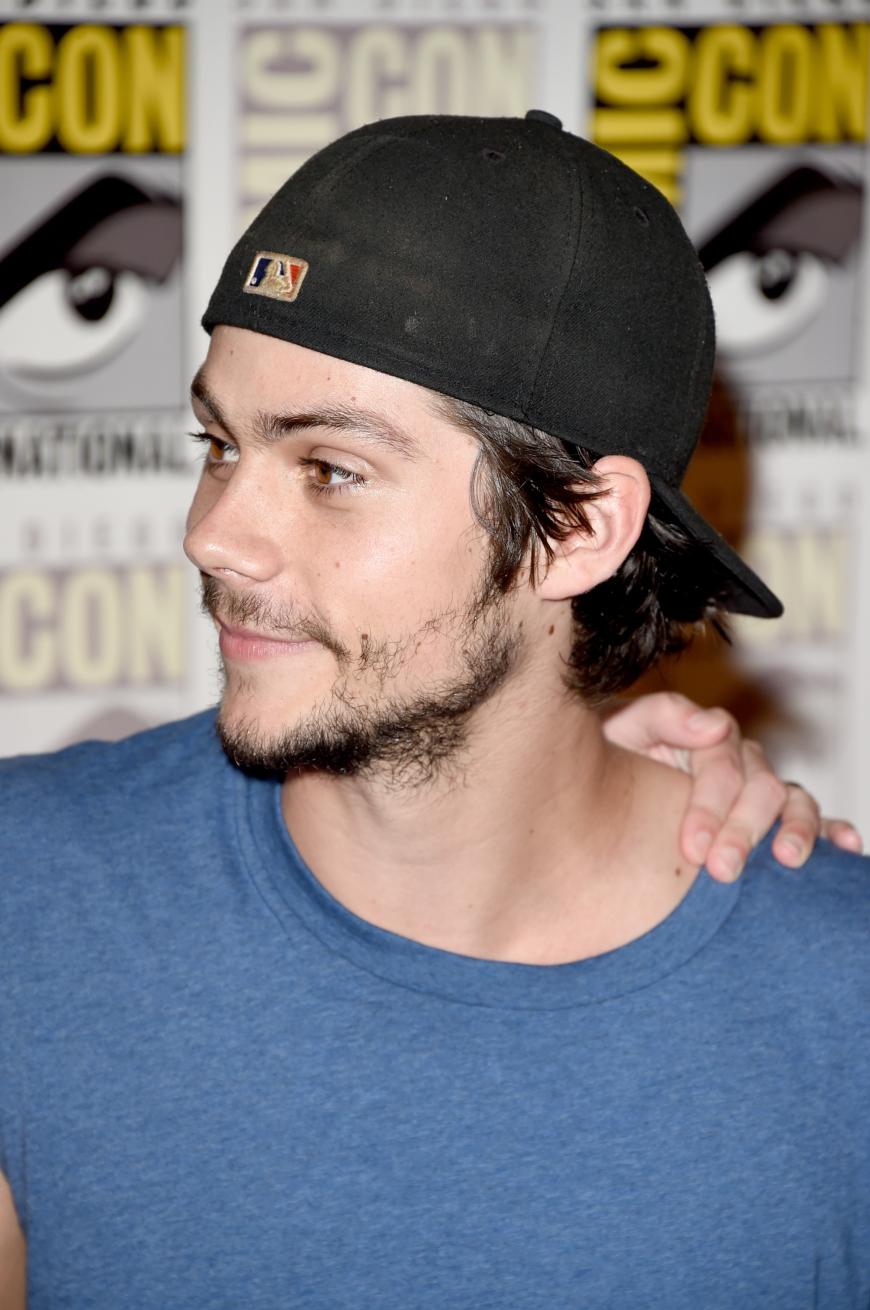 Dylan O Brien Liegt Mit Gebrochenen Nach Unfall Beim Dreh So Geht Es Dylon O Brien Jetzt Ok Magazin