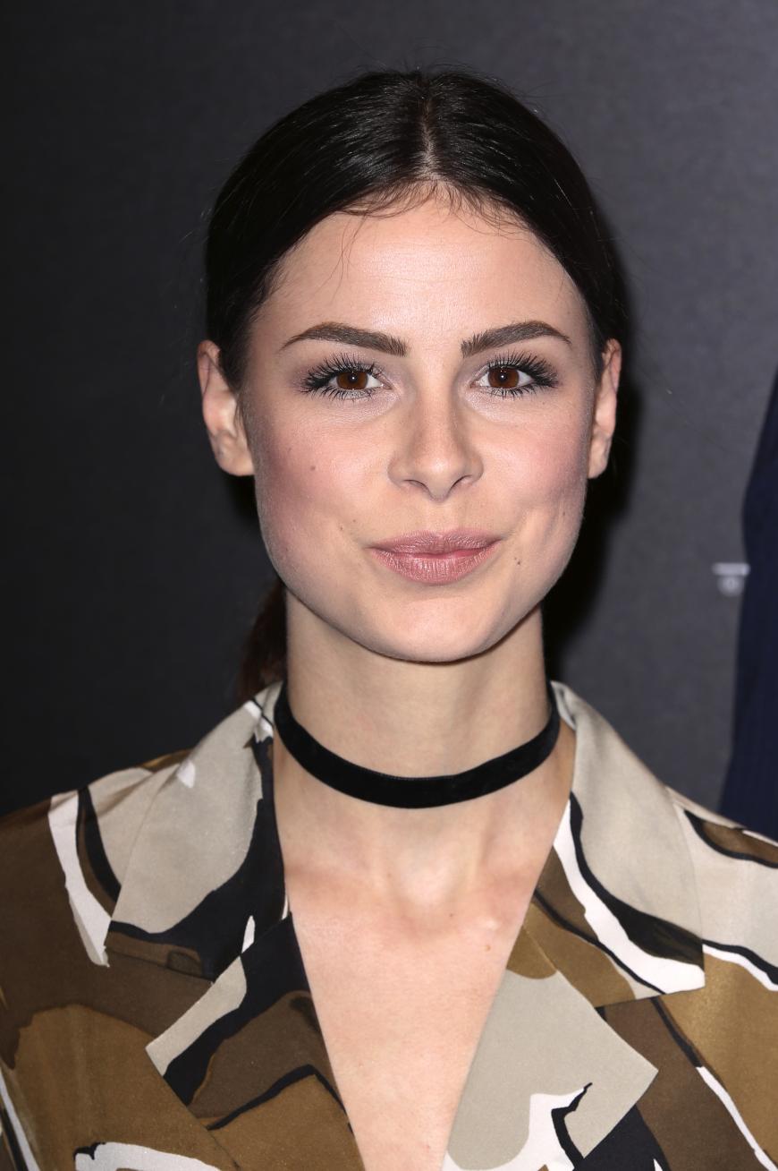 Die Sangerin Liebt Veranderungen Kurzer Prozess Lena Meyer