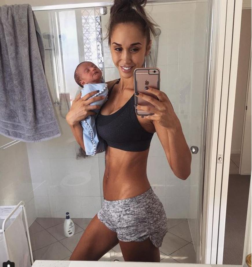 Umstrittenes Baby Selfie Shitstorm Um Sixpack Mom Chontel Duncan Ok Magazin