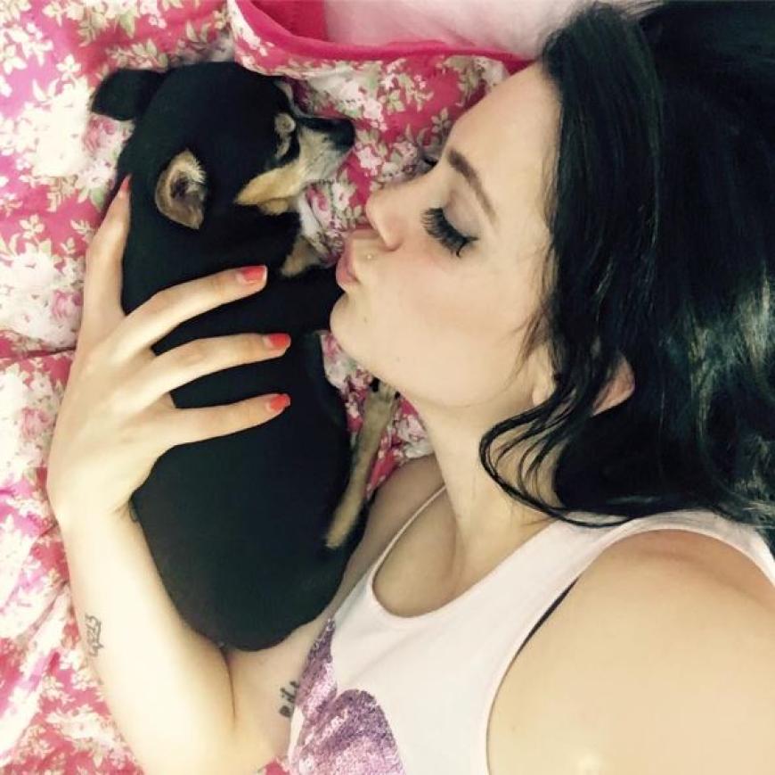 Trauer Bei Anne Wunsche Hunde Nachwuchs Kam Tot Zur Welt Ok Magazin