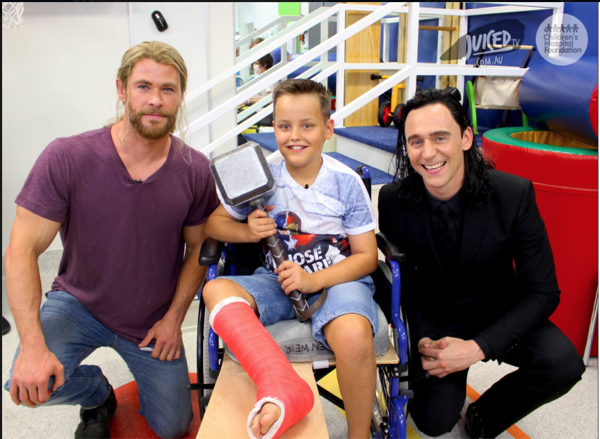 Omg Thor Und Loki Im Krankenhaus Ok Magazin