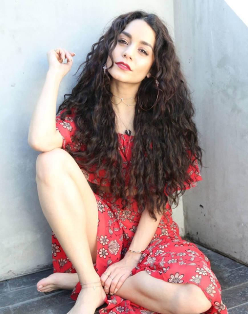Frecher Long Bob Vanessa Hudgens Hat Eine Neue Frisur Ok Magazin