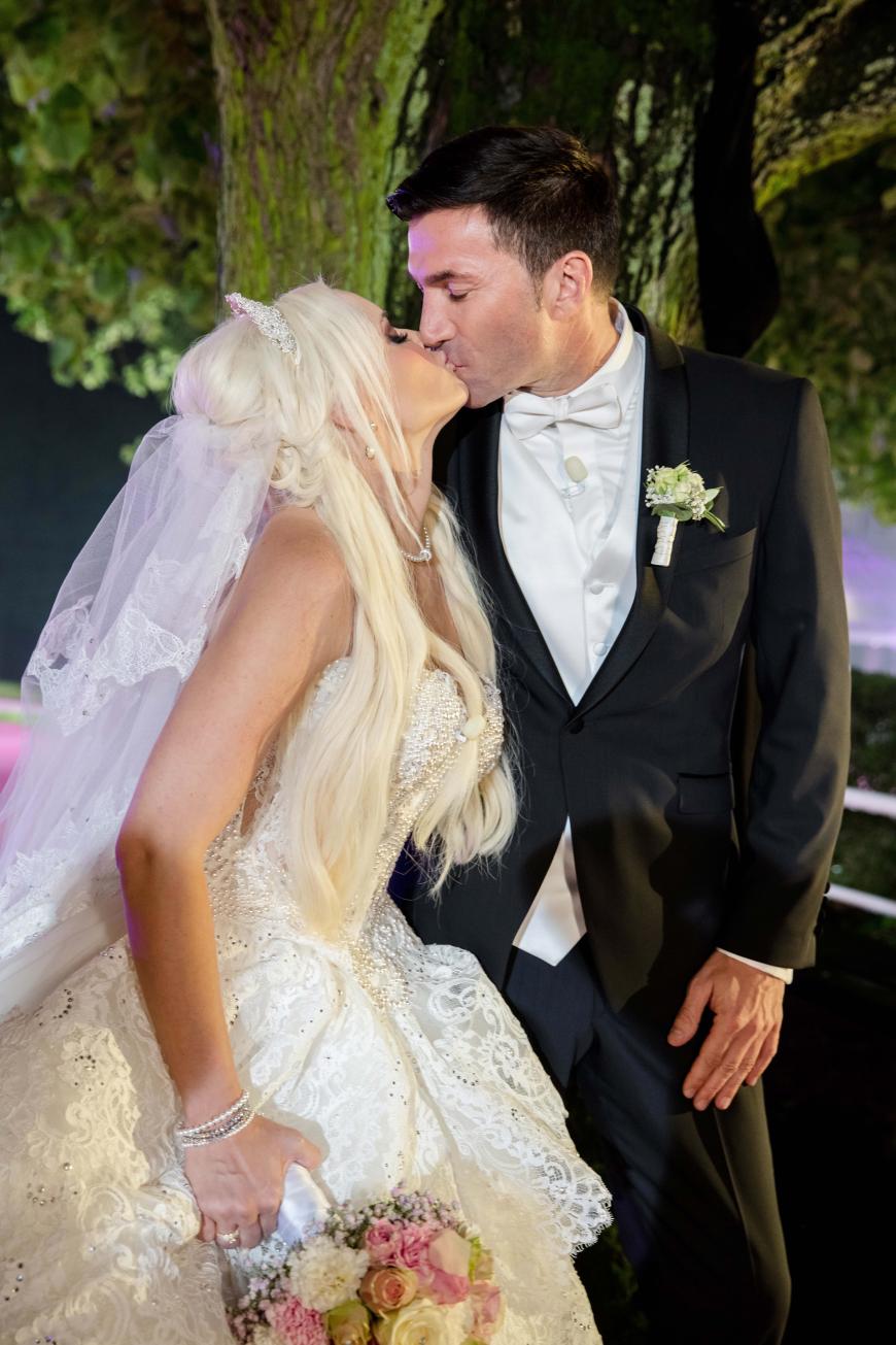 Daniela Katzenberger Versteigert Ihr Hochzeitskleid Beim Rtl Spendenmarathon Stars