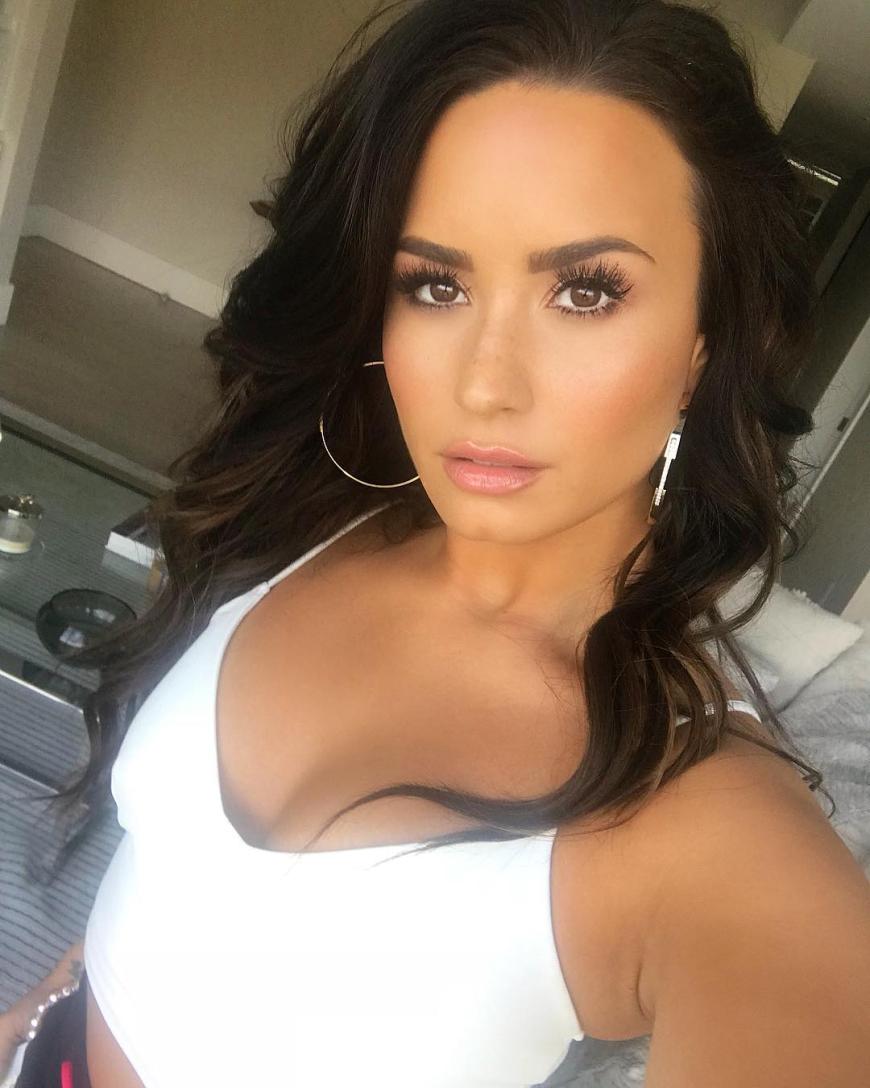 View Jesse Williams Demi Lovato Grey&#039;s Anatomy PNG