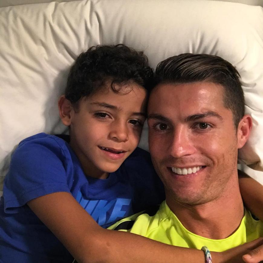 Cristiano Ronaldo Junior Halbnackt Bei Instagram