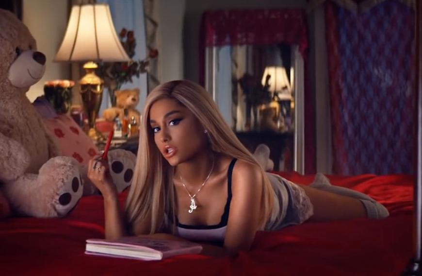 Ariana Grande Diese Geheimen Botschaften Stecken Im Thank U Next Clip