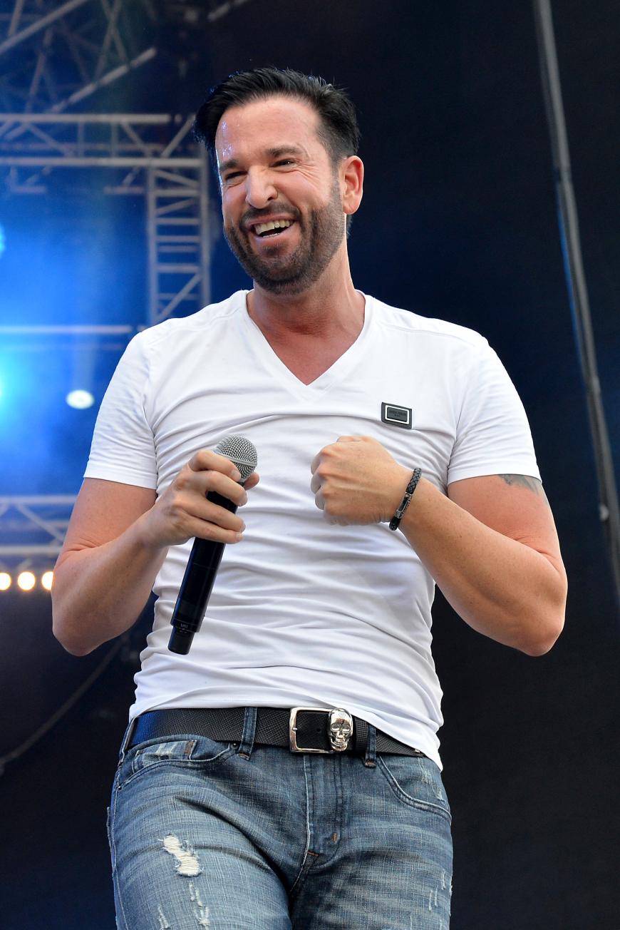 Michael Wendler Und Seine Laura So Lief Die Heimliche Hochzeit Ab