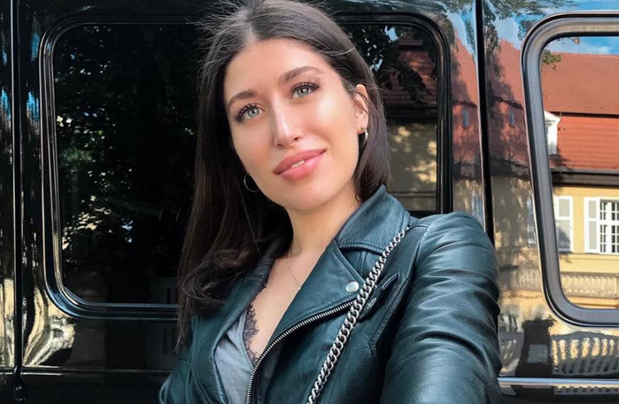 Im Dezember 2018 Hat Die Influencer Nach Tod Ihres Babys