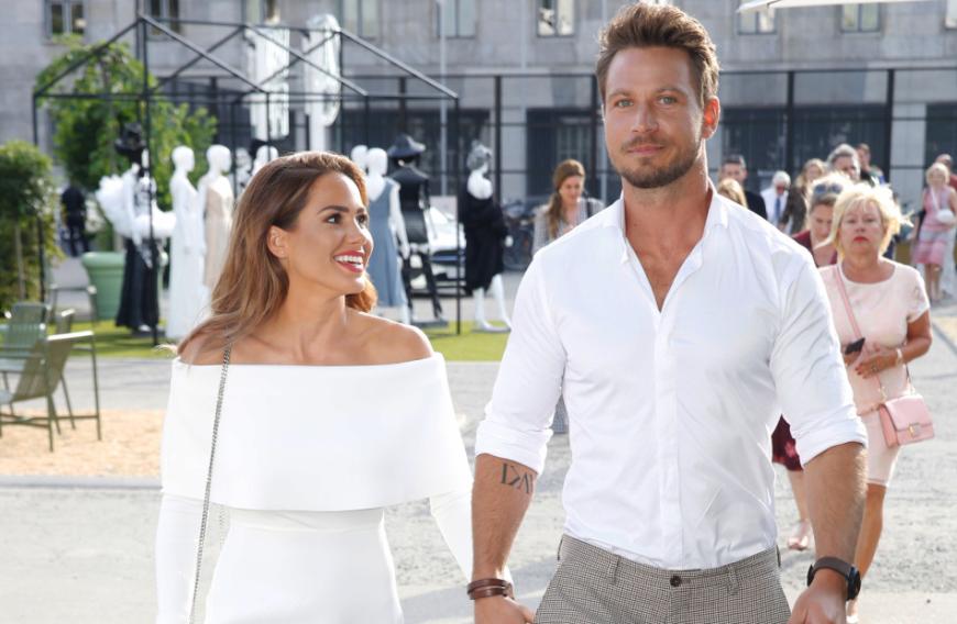 Die Turteltauben Gaben Auf Ihren Angelina Heger Sebastian