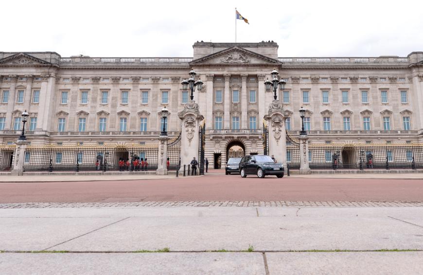 Queen Elizabeth Einblicke In Den Palast So Wohnt Die Konigin