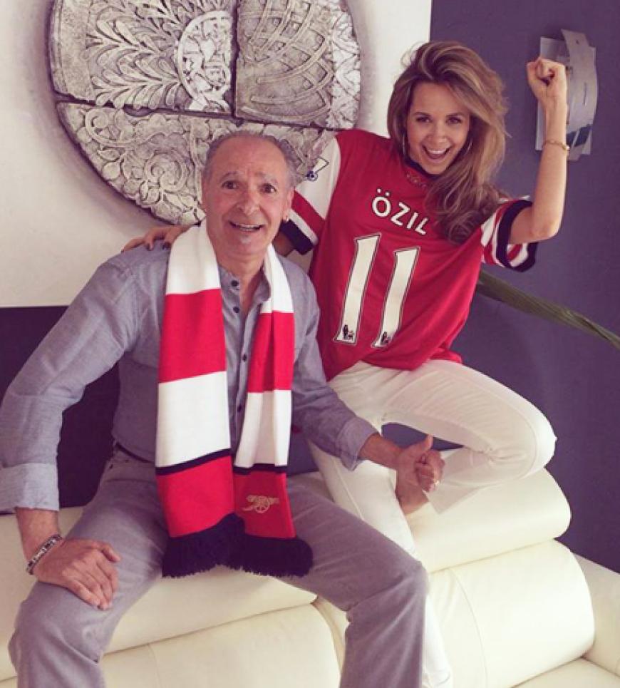 Mandy Capristo Ihr Papa Bejubeln Mesut Ozils Comeback Ok Magazin