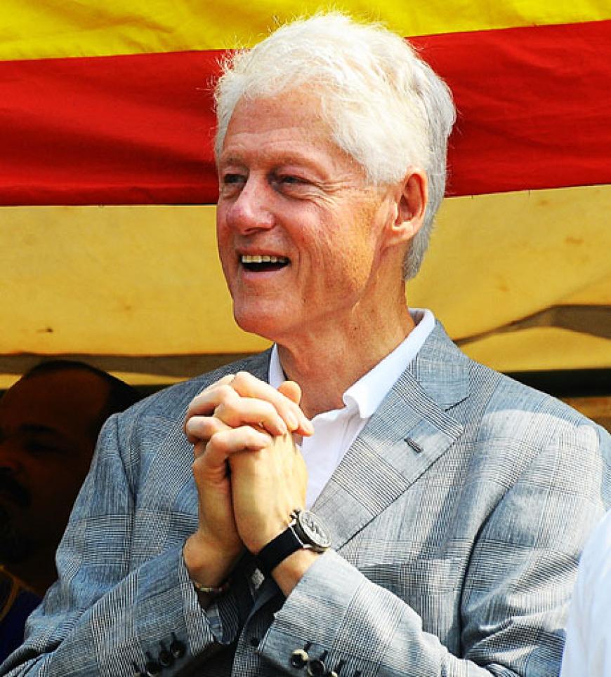 bill clinton wendet sich seit krebs diagnose buddhismus zu ok magazin