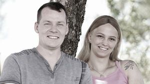 Das "Bauer sucht Frau"-Paar Anna und Max lächeln