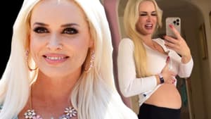 Daniela Katzenberger lacht, Daniela Katzenberger zeigt ihren Bauch