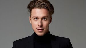 Valentin Lusin Let's Dance 2023 Profi-Cast RTL Schwarzes Oberteil