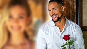"Bachelor"-Kandidatin verschwommen, David Jackson mit einer Rose in der Hand