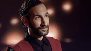 Massimo Sinató guckt nach oben