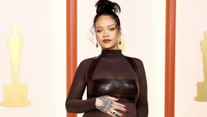 Rihanna auf dem roten Teppich der Oscars 2023