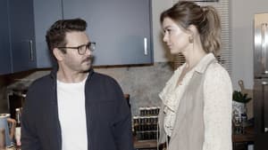 Tuner und Jessica gucken sich bei GZSZ ernst ancken sich bei GZSZ ernst an
