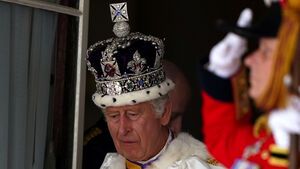 König Charles III. im Buckingham Palast. 