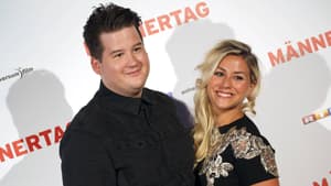 Chris Tall und Sabrina Fischer bei der Filmpremiere von "Männertag"