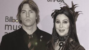 Sängerin Cher und ihr Sohn Elijah Blue Allman im Jahr 2002 bei den "Billboard Music Awards"