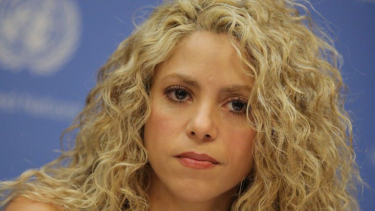 Shakira schaut traurig