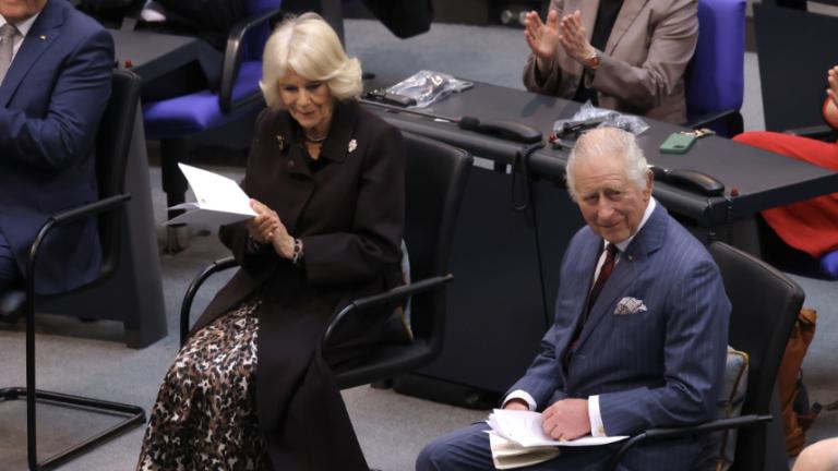 Queen Consort Camilla und König Charles III. im Deutschen Bundestag. 