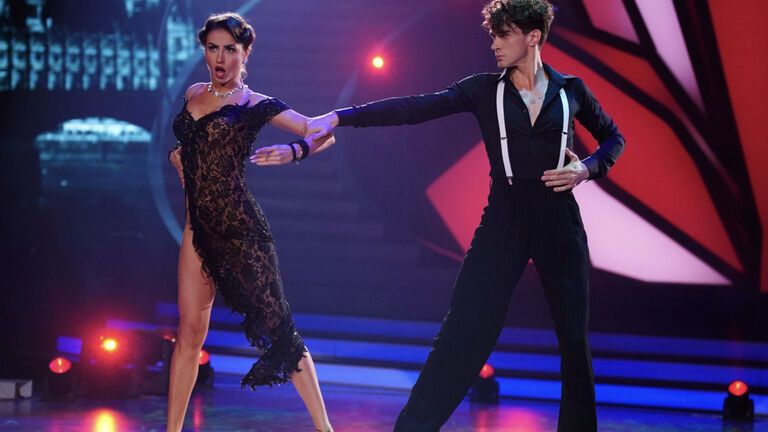 Ekaterine "Ekat" Leonova und Timon Krause tanzen bei "Let's Dance"
